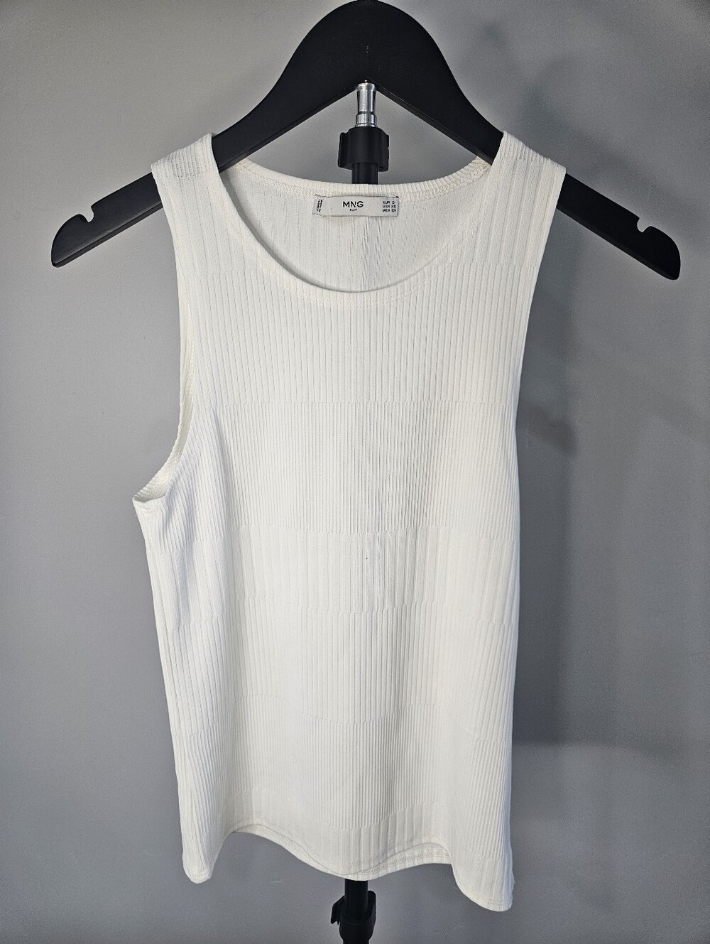 Mango White ribbed tank top. Size XS